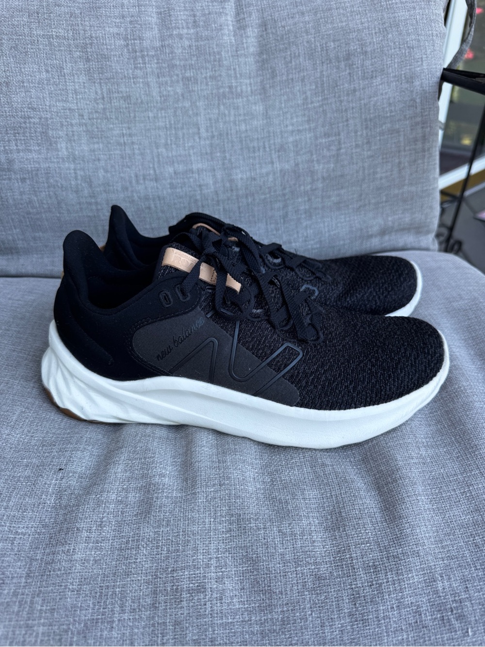 New Balance Fresh Foam Roav v1 Black Athletic Running Sneakers